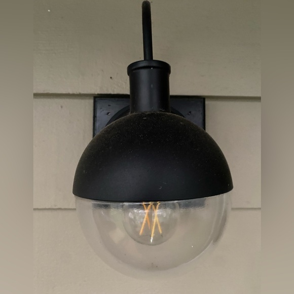 Meridian Matte Black Outdoor Wall Light M50043BK - Picture 3 of 10